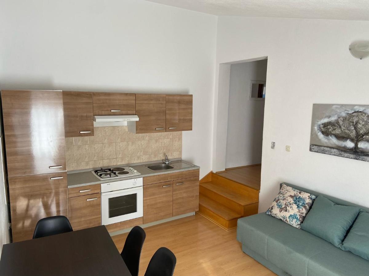 Apartman Polegubic Biograd Na Moru Buitenkant foto
